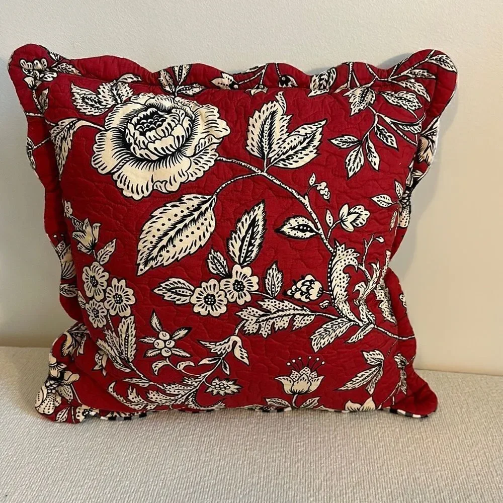 Pillow & Throw Decor Bundle - Picture 2 of 9